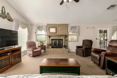 12285 S Shoshoni Drive S, Phoenix, AZ 85044 - Photo 8