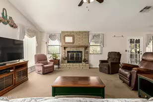 12285 S Shoshoni Dr S, Phoenix, AZ 85044 - Photo 8