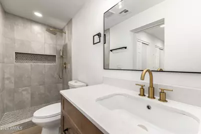 335 W Vineyard Road, Phoenix, AZ 85041 - Photo 22