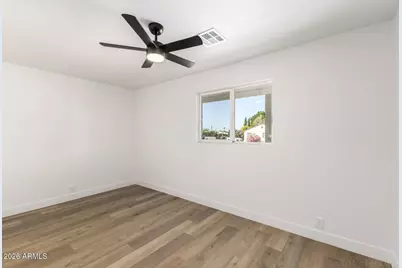 335 W Vineyard Road, Phoenix, AZ 85041 - Photo 26