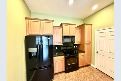 14575 W Mountain View Boulevard #Unit 11102, Surprise, AZ 85374 - Photo 8