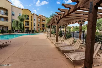 14575 W Mountain View Boulevard #Unit 11102, Surprise, AZ 85374 - Photo 2