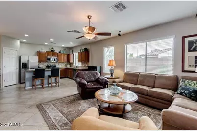 3519 E Pinot Noir Avenue, Gilbert, AZ 85298 - Photo 2
