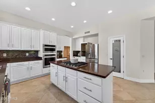 7538 E Tyndall Cir, Mesa, AZ 85207 - Photo 12