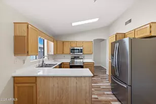 20401 N 105th Ave, Peoria, AZ 85382 - Photo 36