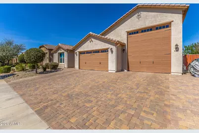 16882 W Cielo Grande Avenue, Surprise, AZ 85387 - Photo 2
