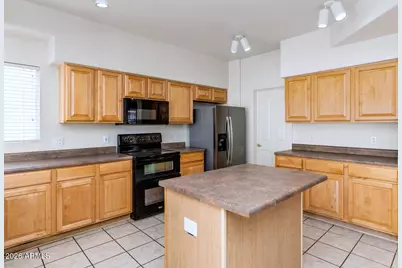 7212 W Surrey Avenue, Peoria, AZ 85381 - Photo 12