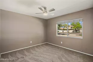 2035 W Waltann Ln, Phoenix, AZ 85023 - Photo 20