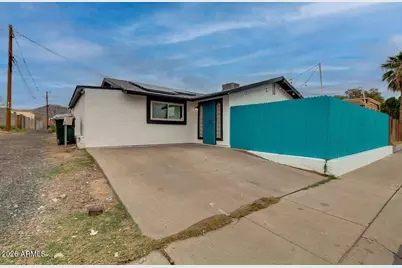 214 E Alice Avenue, Phoenix, AZ 85020 - Photo 1