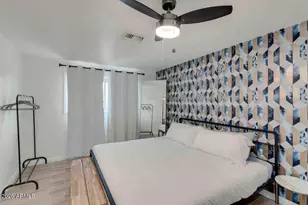214 E Alice Ave, Phoenix, AZ 85020 - Photo 10