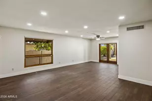 312 E Brook Hollow Dr, Phoenix, AZ 85022 - Photo 16