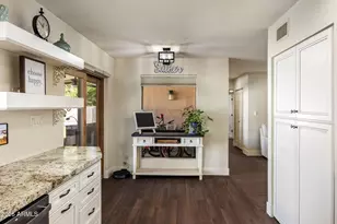312 E Brook Hollow Dr, Phoenix, AZ 85022 - Photo 12