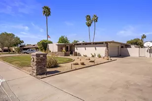 312 E Brook Hollow Dr, Phoenix, AZ 85022 - Photo 4