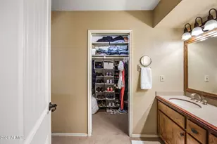 312 E Brook Hollow Dr, Phoenix, AZ 85022 - Photo 20