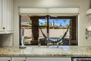 312 E Brook Hollow Dr, Phoenix, AZ 85022 - Photo 8