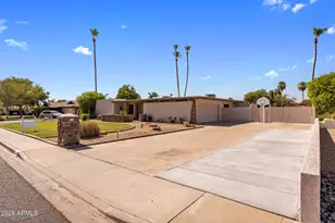 312 E Brook Hollow Dr, Phoenix, AZ 85022 - Photo 4