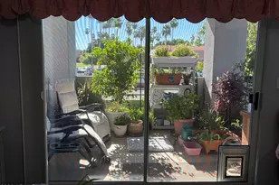 7401 W Arrowhead Clubhouse Dr, Glendale, AZ 85308 - Photo 10