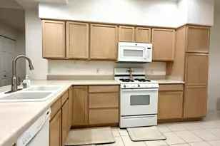 7401 W Arrowhead Clubhouse Dr, Glendale, AZ 85308 - Photo 12
