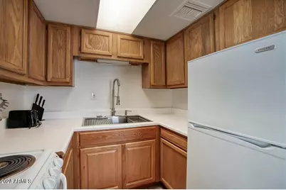 502 W Roma Avenue # B, Phoenix, AZ 85013 - Photo 10
