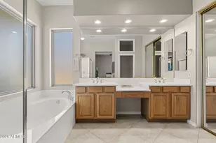 10785 E Gelding Dr, Scottsdale, AZ 85255 - Photo 14