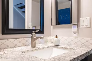 5442 S Hurricane Ct, Tempe, AZ 85283 - Photo 28