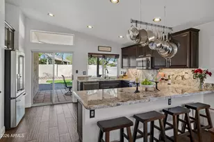 3542 E Kerry Ln, Phoenix, AZ 85050 - Photo 14