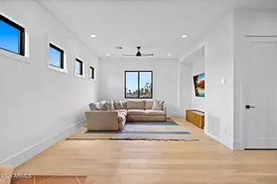 4145 N 42nd Pl, Phoenix, AZ 85018 - Photo 18