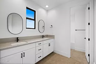 4145 N 42nd Pl, Phoenix, AZ 85018 - Photo 22