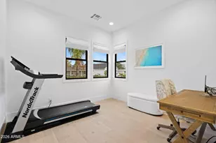 4145 N 42nd Pl, Phoenix, AZ 85018 - Photo 14