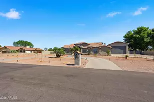 5347 N 106th Ave, Glendale, AZ 85307 - Photo 2
