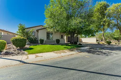 3293 E Canyon Way, Chandler, AZ 85249 - Photo 2