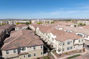 2658 S Sulley Dr, Gilbert, AZ 85295 - Photo 10