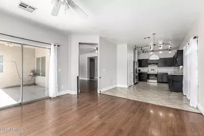 7205 W Sunderland Avenue, Phoenix, AZ 85033 - Photo 10