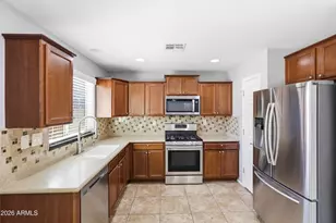 1717 W Buckhorn Trail, Phoenix, AZ 85085 - Photo 6