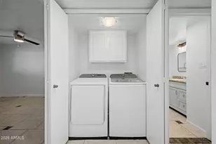 2225 E Catalina Dr, Phoenix, AZ 85016 - Photo 30