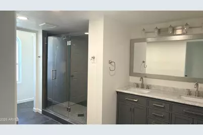 2225 E Catalina Drive, Phoenix, AZ 85016 - Photo 8