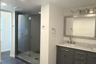 2225 E Catalina Dr, Phoenix, AZ 85016 - Photo 8