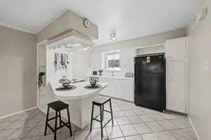 6824 E 2nd St, Scottsdale, AZ 85251 - Photo 12