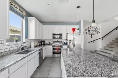 22036 N 184th Drive, Surprise, AZ 85387 - Photo 10