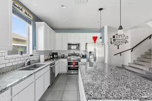 22036 N 184th Dr, Surprise, AZ 85387 - Photo 10