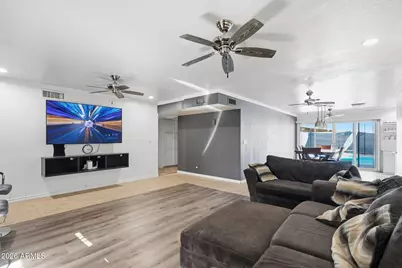 13201 N 24th Avenue, Phoenix, AZ 85029 - Photo 8