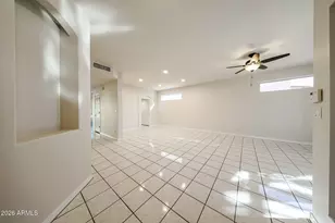 21699 N 61st Ave, Glendale, AZ 85308 - Photo 14