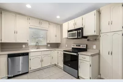 2226 N 28th Street, Phoenix, AZ 85008 - Photo 4