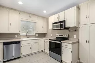 2226 N 28th St, Phoenix, AZ 85008 - Photo 4