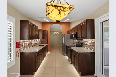 19019 N 83rd Lane, Peoria, AZ 85382 - Photo 10