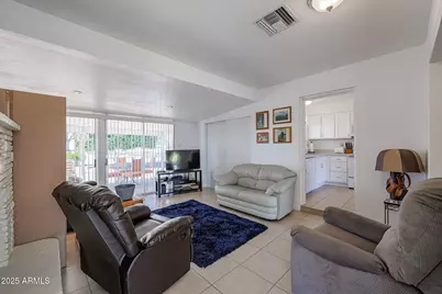 12238 N 105th Avenue, Sun City, AZ 85351 - Photo 8