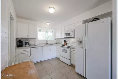 12238 N 105th Avenue, Sun City, AZ 85351 - Photo 4