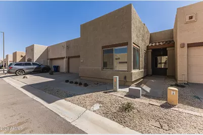 1650 S Crismon Road #16, Mesa, AZ 85209 - Photo 2