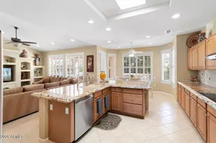 15807 W Silver Breeze Dr, Surprise, AZ 85374 - Photo 18