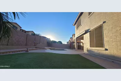 15617 W Cortez Street, Surprise, AZ 85379 - Photo 4